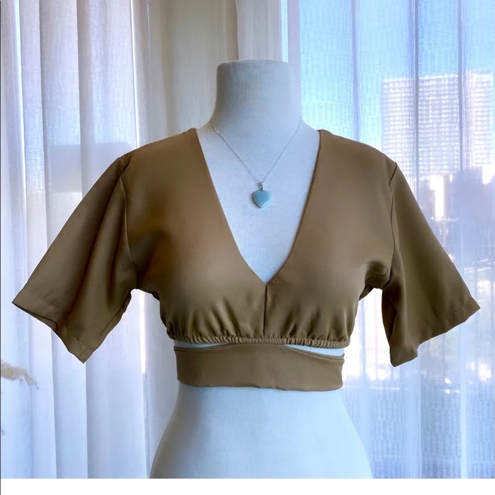 Self-tie V-neck Cropped Top
